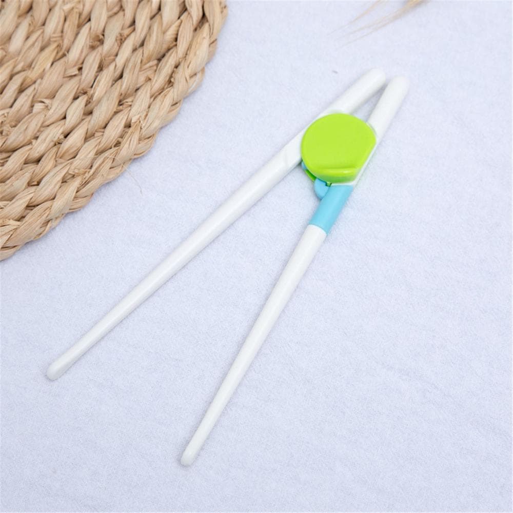 1Pair Children Chopsticks Kids Baby Help Eat Learn Training Chinese Chop Sticks Practical Tableware Sushi Dinner Set Accessories green