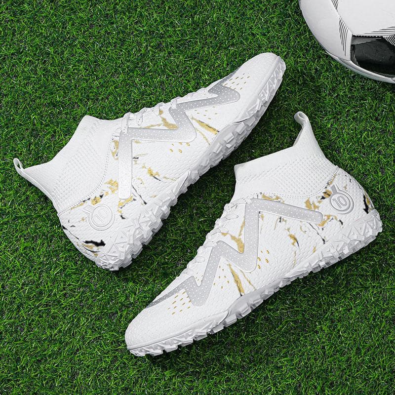 33-46 Children's Football Boots High-quality Artificial Lawn Sock Mouth Outdoor Men's Short Nail Sports Football Boots 45 white