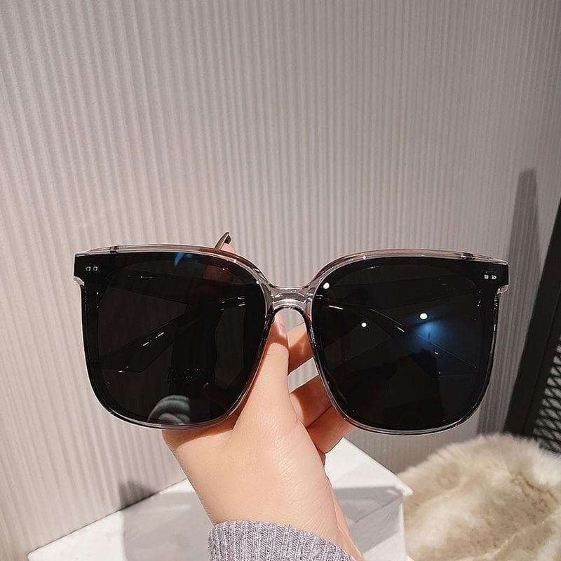 New High End Light Luxury Sunglasses UV400 Protection Small Framed Square Eyewear for Men Women Summer Driving 1PC