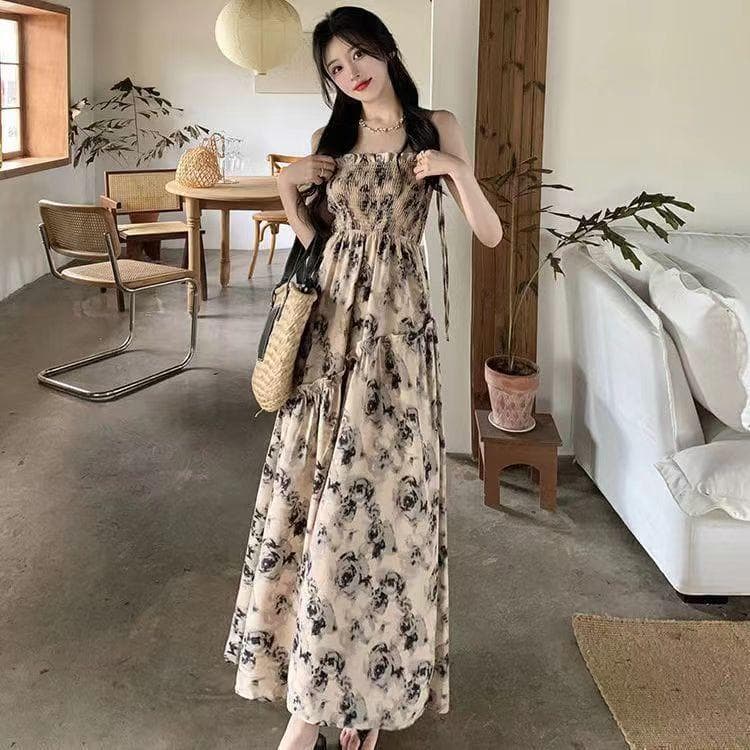 Stunning Suspender Long Skirt In Summer New Vacation Style Super Fairy-sen Floral High-waisted Skin Dress 2XL