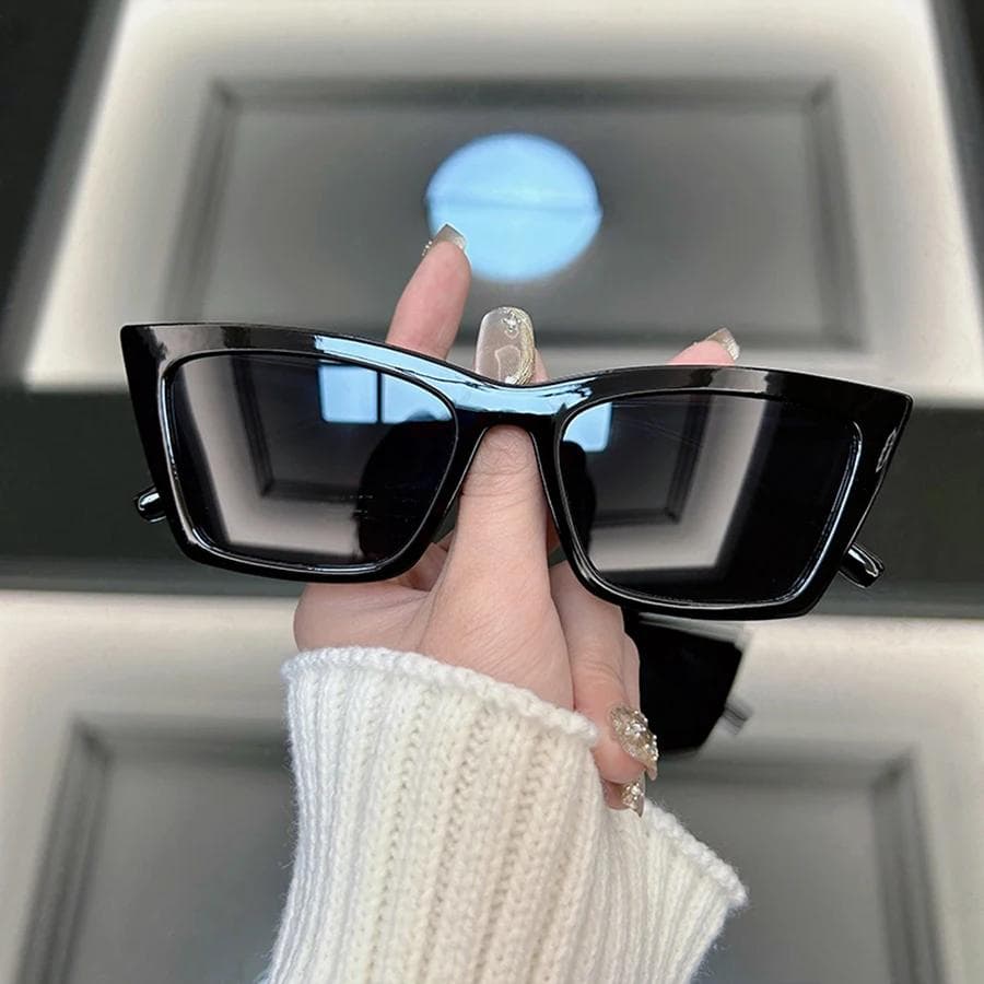 Fashion Cat Eye Retro Sunglasses Vintage Brand Women Men Sun Glasses Mirror Lens Outdoor Travel Shades Oculos De Sol 1PC