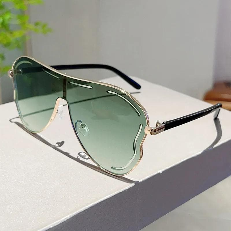 Luxury Designer Vintage Sunglasses Women Oversized Mirror Shades Trendy Fashion Brand Glasses Lady Outdoor Travel