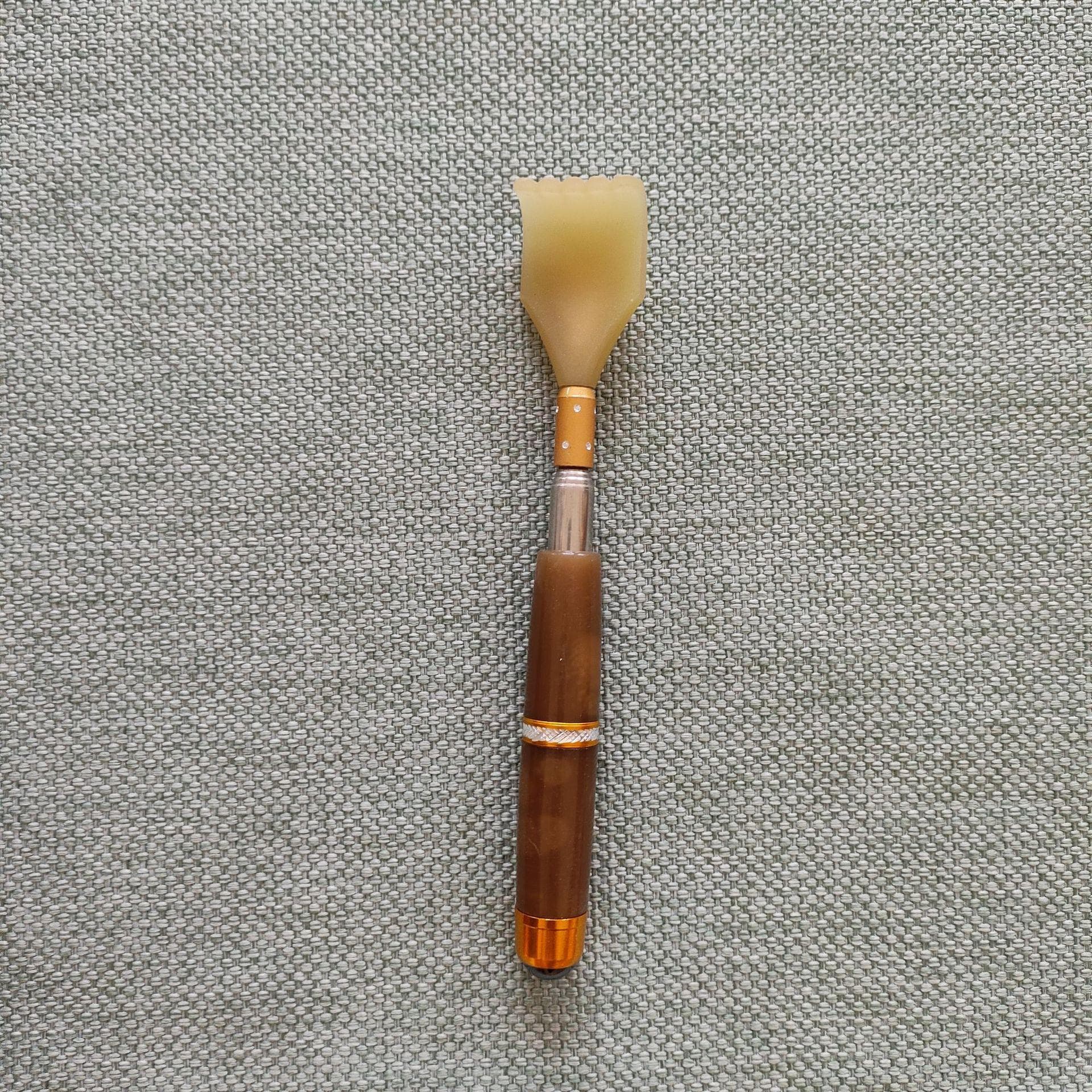 Extendable Magnetic Ball Hackle Back Scratcher With Magnet Telescopic Scratching Backscratcher Massager Back Scraper