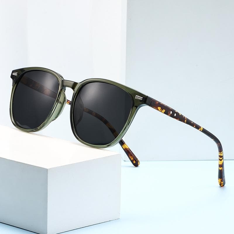New Square Sunglasses Retro Men UV Protection Outdoor Driving Travel Beach Sunscreen Essential Eye Wear