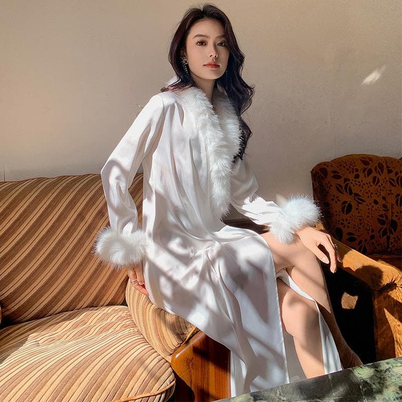 New Nightgown, Feather Satin, Ice Silk Pajamas, Women's Outer Robe, Thin Home Clothes Set, Pajamas One Size white