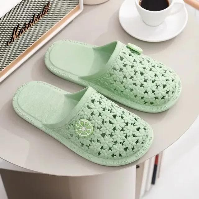 Hollow Hole Shoes Women Home Wrapped Foot Sandals Fashion Outer Wear Slippers Silent Anti-slip Lazy People's Shoes Korean Summer 39 green