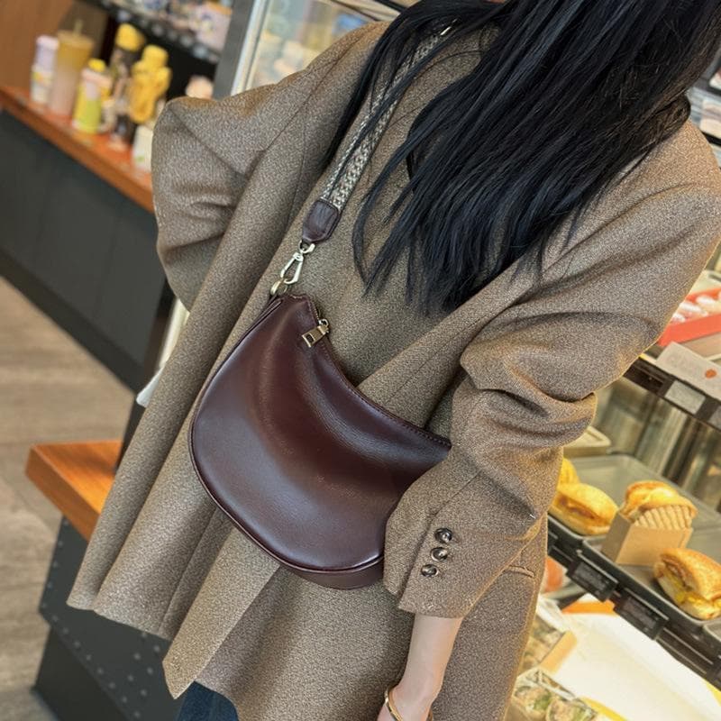 Bags for Women with Crescent Bags for High-end Underarm Bags for Women with Oblique Straps for Women with Popular Leather