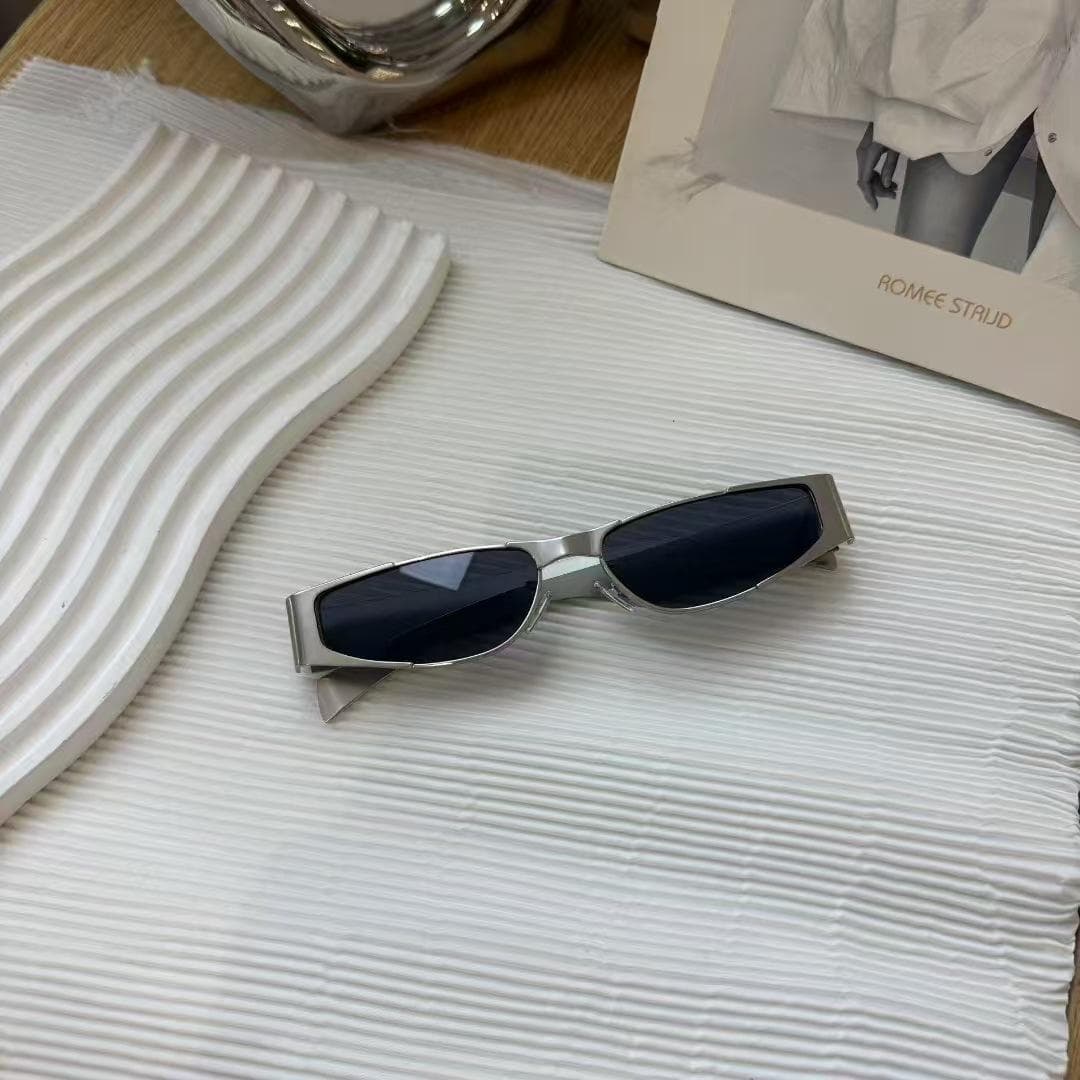 Fashion UV400 Sunglasses for Men Women High Quality Stylish Sun Glasses Driving Travelling UV Protection