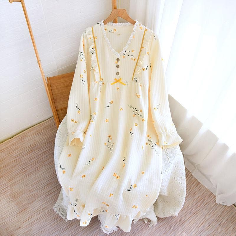 Pure Cotton Women's Nightgown Long-sleeved Pajamas Women's New Round Neck Sweet Gentle Casual Loose Pajamas M
