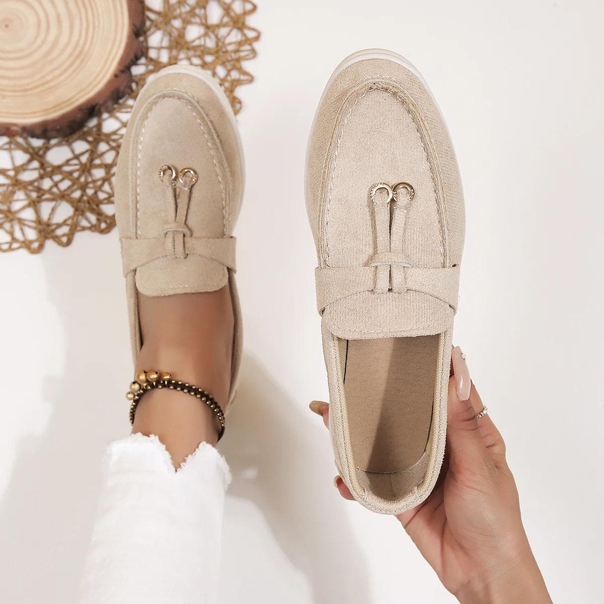 New Women Flats Shoes Autumn Woman Platform Suede Loafers Shoes Casual Ladies Walking Non Slip Chaussure Femme Plus Size 43 37