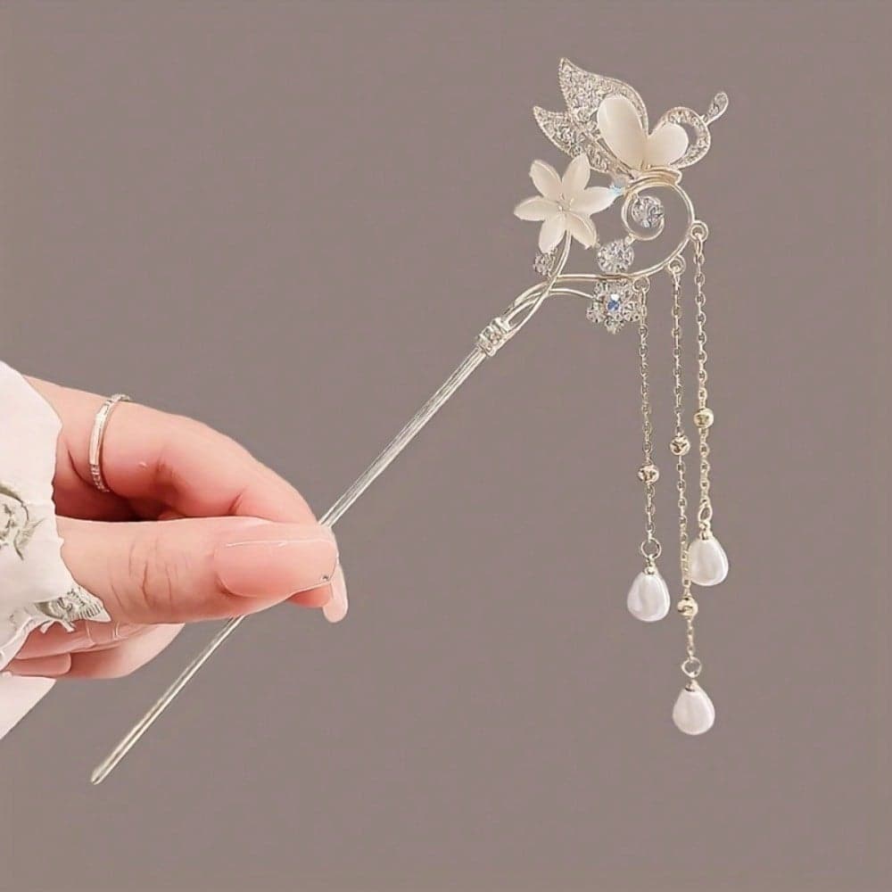 Elegant New Chinese-Style Hairpin with Butterfly And Flower Design, Featuring Cat-Eye Embellishments And Tassels for an Exquisite Updo