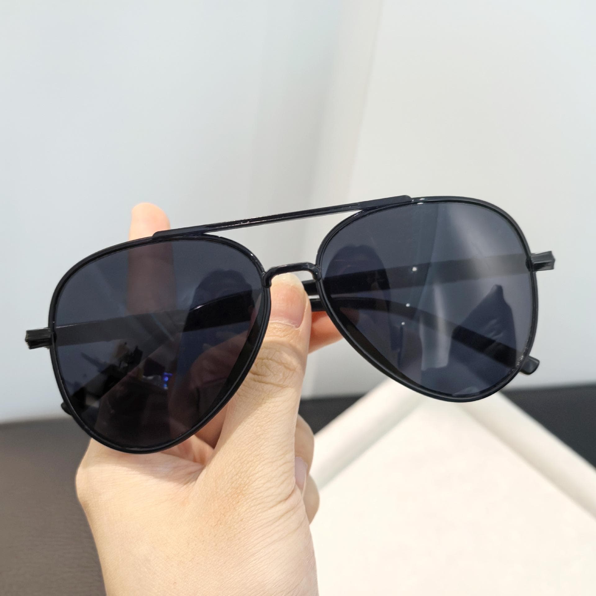 Vintage Pilot Sunglasses Classic Brand Fashion Eyewear For Men Women Driving Sun Glasses Popular Trendy