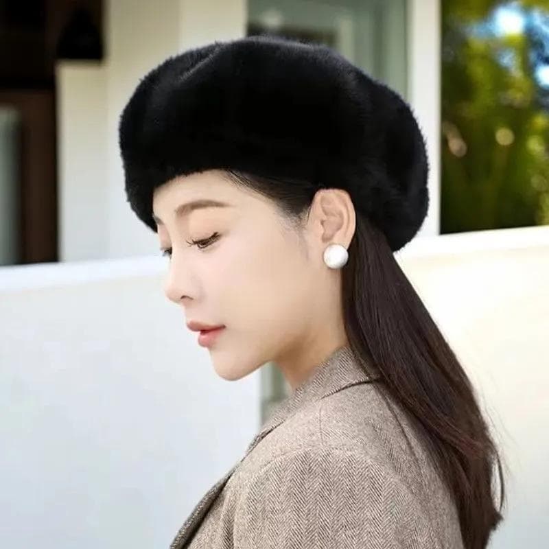 Winter Women's Rabbit Fur Beret Korean Version Warm Knitted Woolen Hat British Painter Hat black