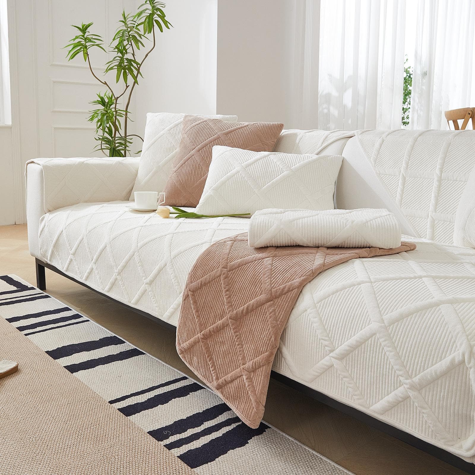 Solid Color Non-slip Sofa Cover Thicken Soft Plush Sofa Cushion Towel for Living Room Furniture Decor Slipcovers Couch Covers 70x180cm 1pcs