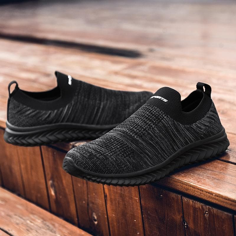 Men's Shoes Fly Woven Mesh Slip on Sports Casual Loafers Socks Shoes Breathable Couple Running Shoes Women's Shoes 46
