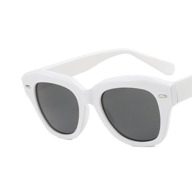Irregular rivets sunglasses UV protection beach excursion outdoor riding fashion trend business casual wear new style