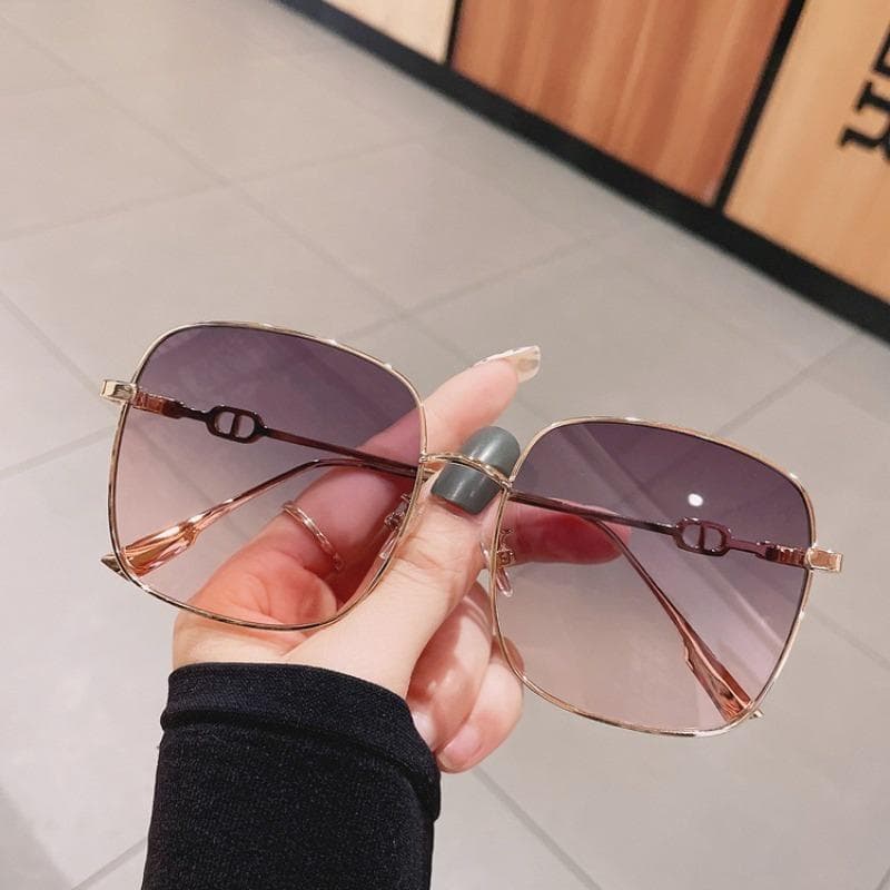 Women Fashion Square Sunglasses UV400 Protection Gradient Lens Beach Eyewear Trendy Square Frame Shades