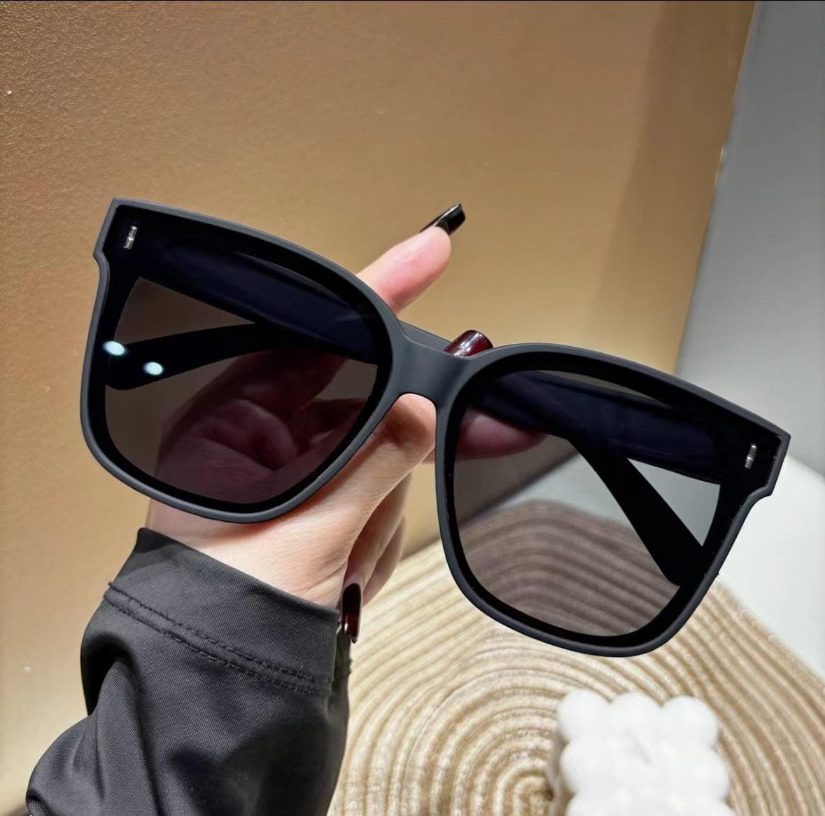New Retro Square Sunglasses for Men Women UV400 Outdoor Driving Sports Shades Fashion Eyewear 1PC