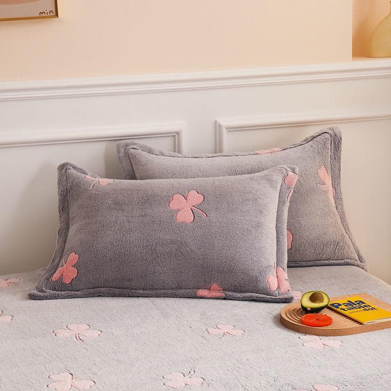 Snowflake Fleece Warm Pillowcase Paired with Fleece Warm Pillow Leather and Coral Fleece Pillowcase for Winter 48*74cm-2pcs