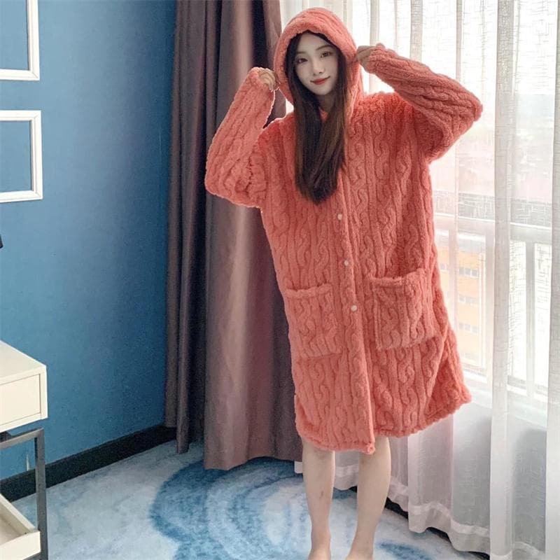 Sleepwear Women's Extra Long Winter Plush and Extra Thick Flannel Insulation Coral Velvet Home Clothing Wearing Pajamas Outside 3XL