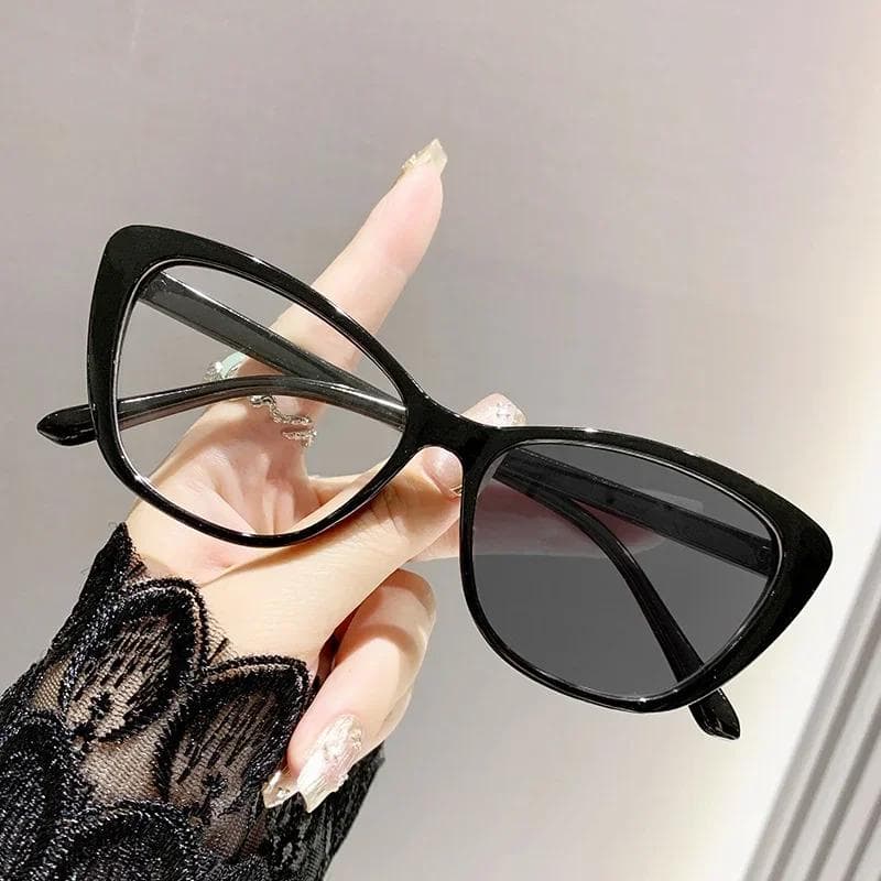 Women Outdoor Photochromic Myopia Glasses Unisex Vintage Cat Eye Minus Diopter Eyewear Outdoor Near Sight Sunglasses for Ladies -3.0 black