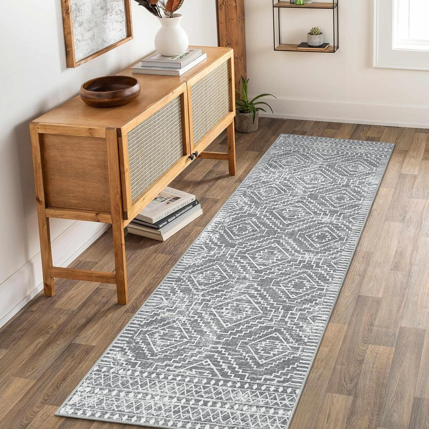 Moroccan Style Carpet for Living Room Retro Washable Farmhouse Bedroom Black Boho Non-Slip Floor Mat Soft Rug for Kitchen Entry 40x60cm