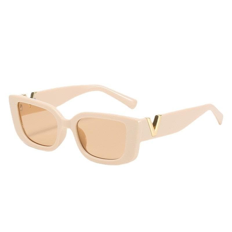 Chic Cat-Eye Small Frame Glasses Luxury European American Style Retro Streetwear Fashion Eyewear