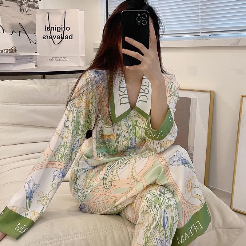 High-End Green Floral Lapel Pajamas Set for Women L (100-115 jin)