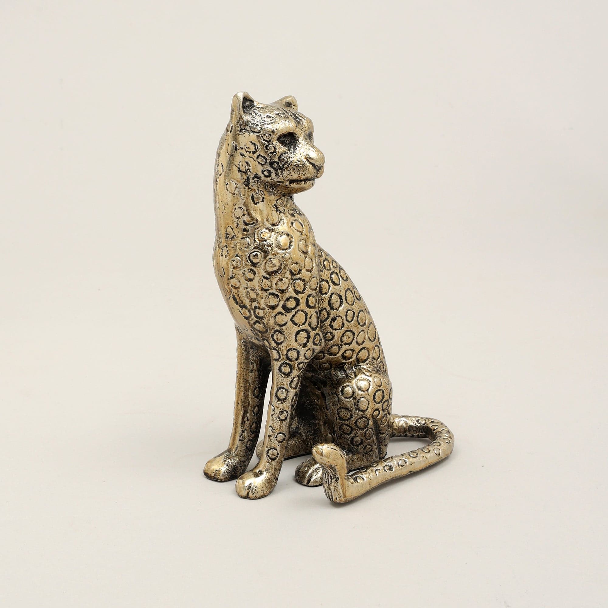 Luxury Regal Cheetah Home Décor Figurine 13.97x8.89x21.59 gold