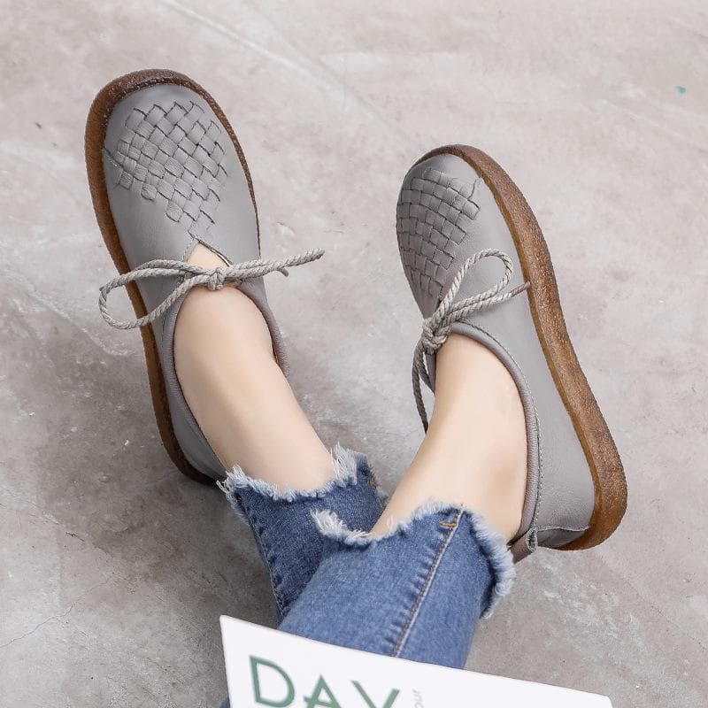 Retro Women Loafers Genuine Leather Flat Shoes Slip on Soft and Comfortable Lace Up Casual Shoes for Ladies 35