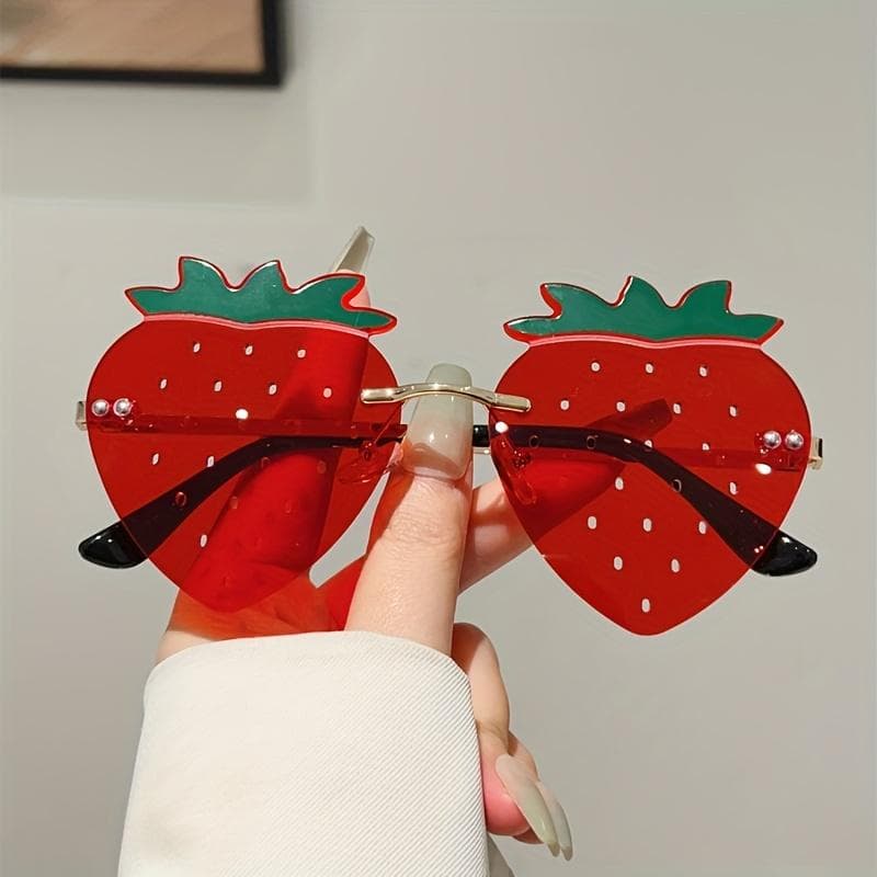 Trendy Women Strawberry Shaped Sunglasses Rimless Frame Multicolor Hollow Out Lens Cute Fruit Glasses Unique Style