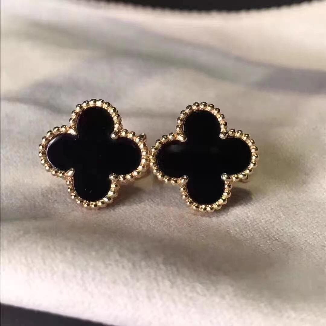 Four-Leaf Clover Titanium Steel Earrings Light Luxury High-Level Sense Of Women's Earrings black