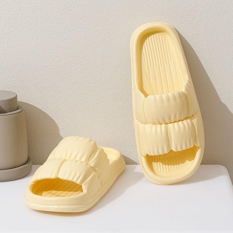 Women Super Light Cloud Slippers Sandals Summer Beach Soft Sole Female Flip Flops EVA Men Ladies Home Bathroom Anti-slip Slides 40-41 yellow
