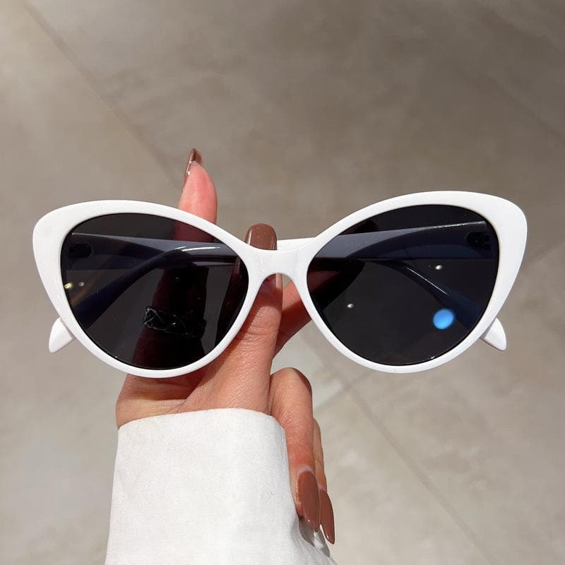 Vintage Oversized Cat Eye Sunglasses Women Fashion Luxury Designer Punk Shades UV Protection Sexy Ladies Trendy As The Picture