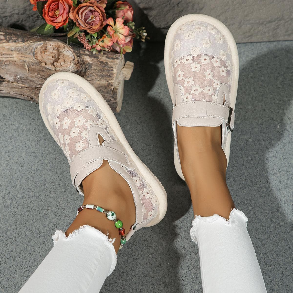 Women Sneakers 2024 Summer Fashion Casual Women Flat Shoes Buckle Latch Mesh Breathable Comfort Tennis Women Covered Toe Shoes 41 apricot
