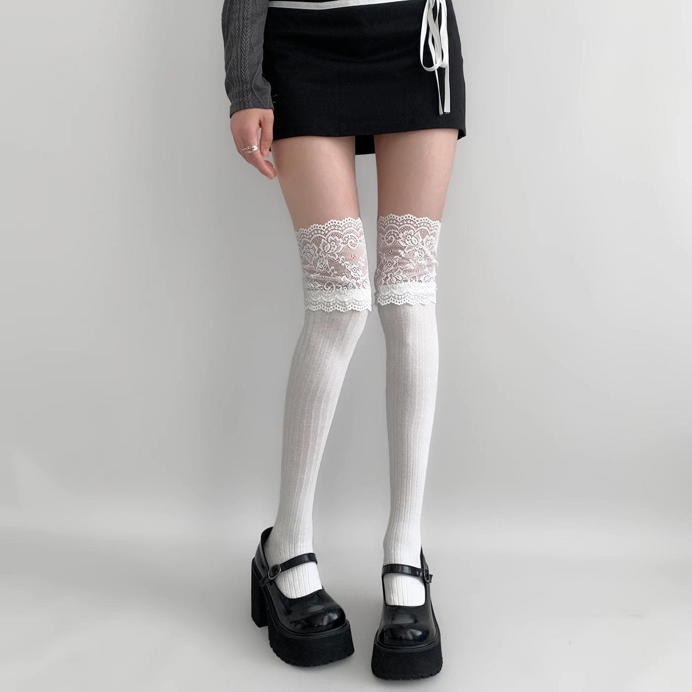 Socks Women Autumn/Winter Solid Color Thigh High Lace Cute Lolita Thick Warm Stockings Black White Long Leg Socks For Women white