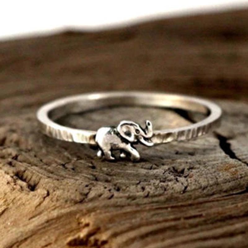 Women's Retro Thai Silver Elephant Rings: Unique European & American Animal-Inspired Jewelry Size 11