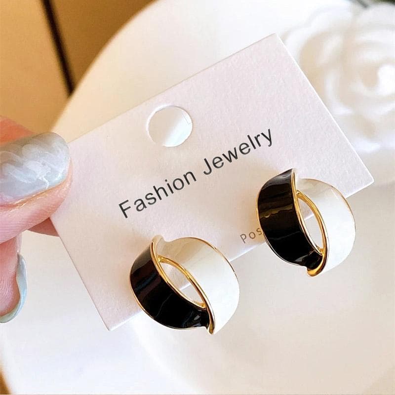 New Enamel Cross Stud Earrings for Women Korean Fashion Girls Cute Small Earrings Gradient Wrap Earrings unusual earrings