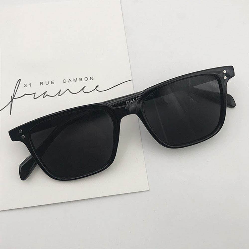 Fashion Vintage Square Sunglasses Small Unisex Korean Lightweight Leopard Frame Shades for Travel Daily Wear