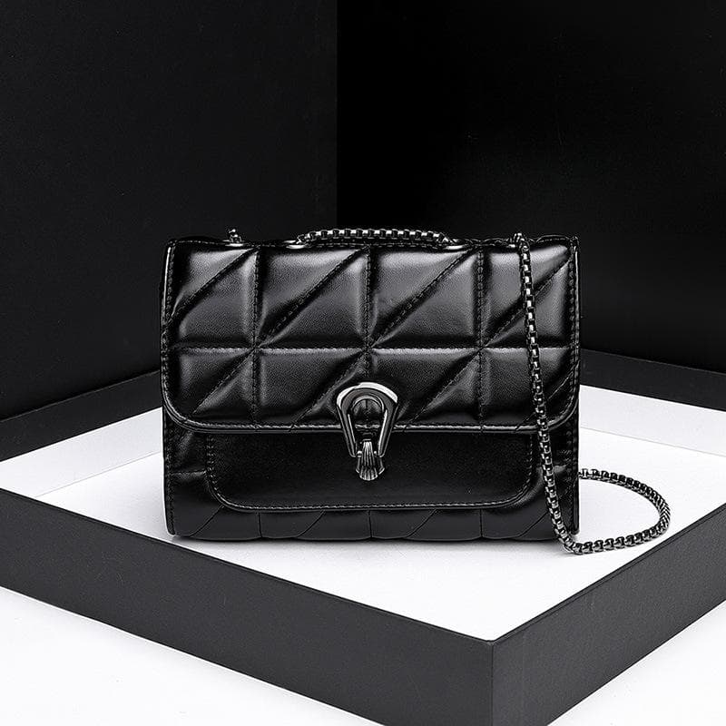 Spring and Summer Diamond-shaped Chain Single-shoulder Bag, Simple and Versatile Small Bag, Crossbody Bag, Mature and Elegant Small Square Bag black