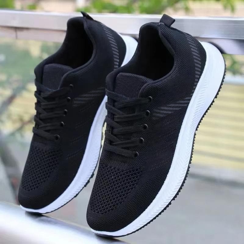 Men's Casual Light Mesh Sports Shoes Summer Breathable Cool Running Shoes Fashion Soft Sole Comfortable Non Slip Male'ssneakers 40 black