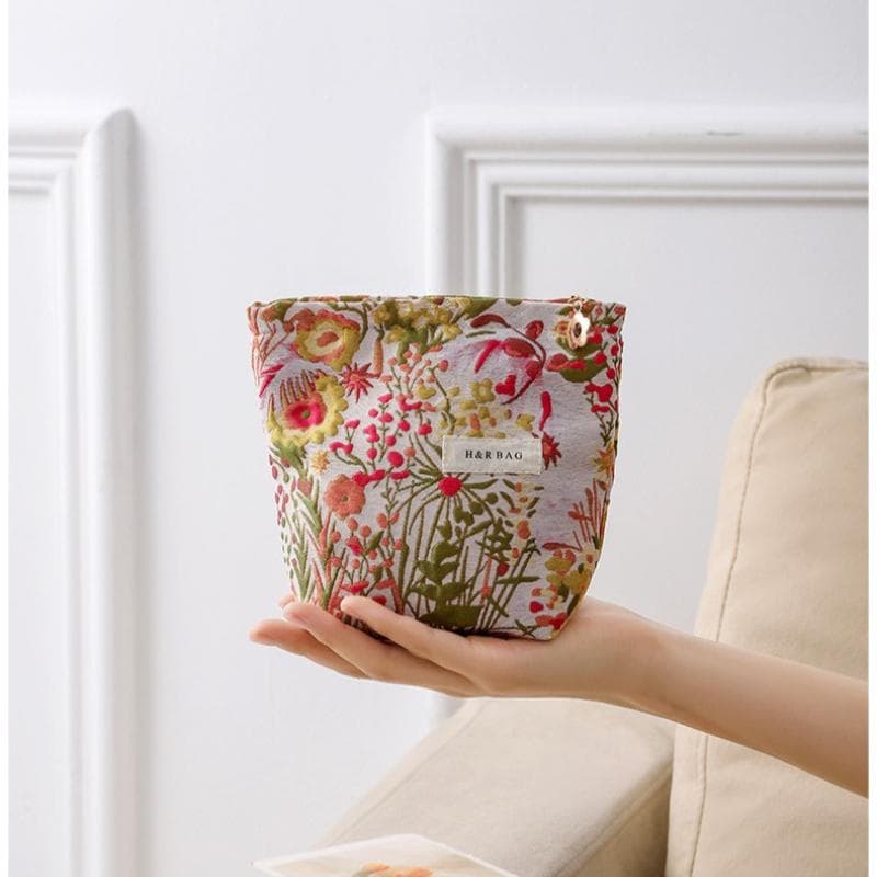 Floral Embroidered Makeup Bags Cosmetic Bag Women Clutch Bag Coin Purse Coin Pouch Makeup Pouch Travel Cosmetic Organizer Blooming