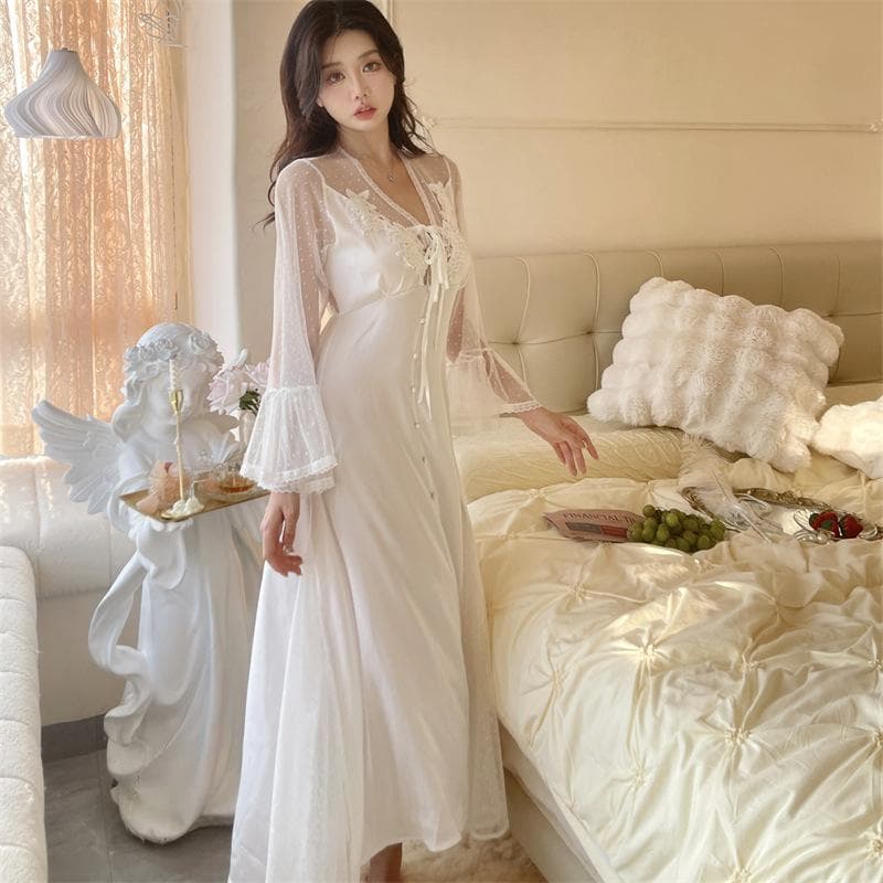 Spring and Summer New Sweet Pajamas Women's Lace Ice Silk Long-sleeved Hollow Backless Pajamas Nightgown L white