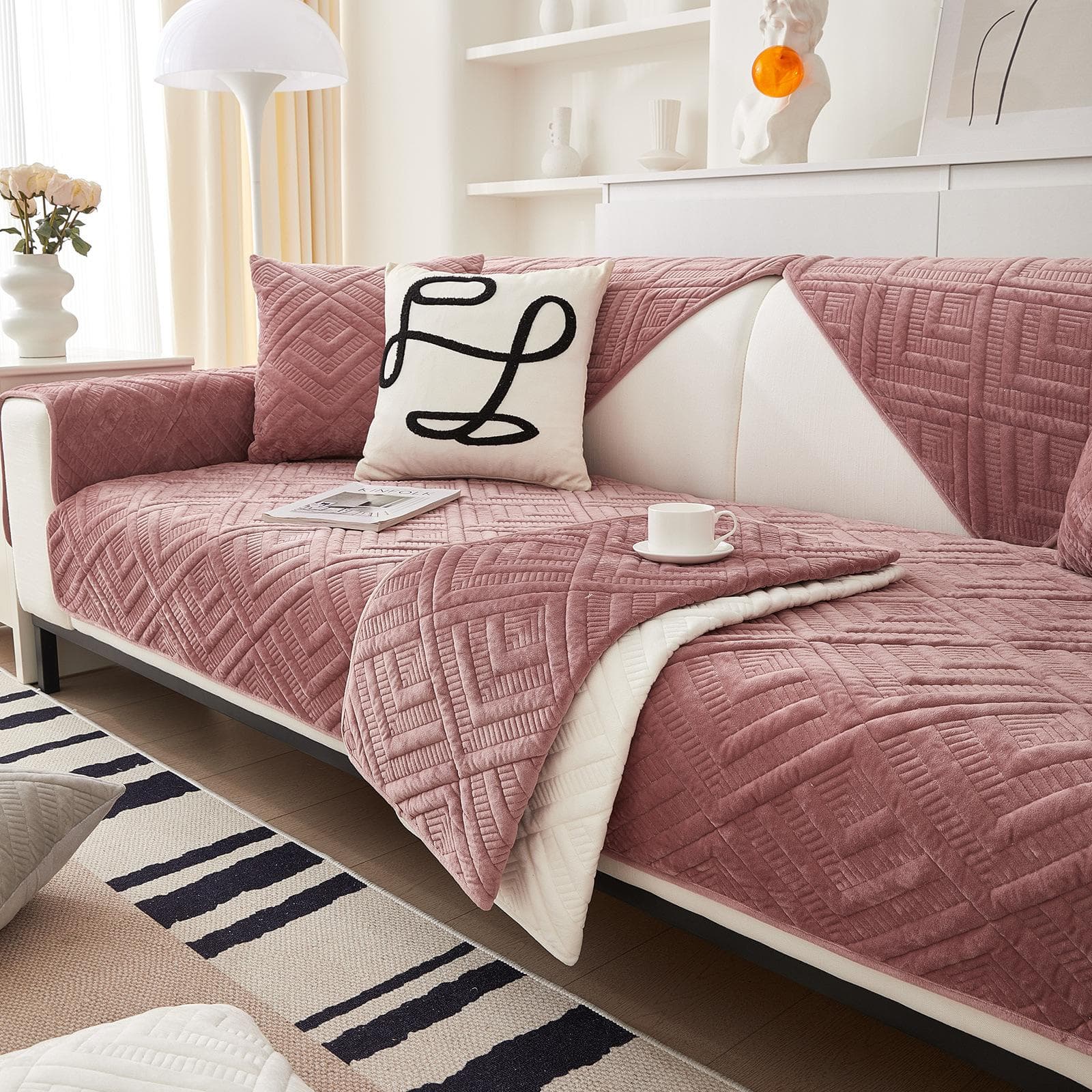 Thickened Jacquard Plush Sofa Cover Nordic Modern Plush Non-slip Sofa Cover Cushion Winter Warm Dust-proof Sofa Seat Cover Decor 70x70cm 1pcs