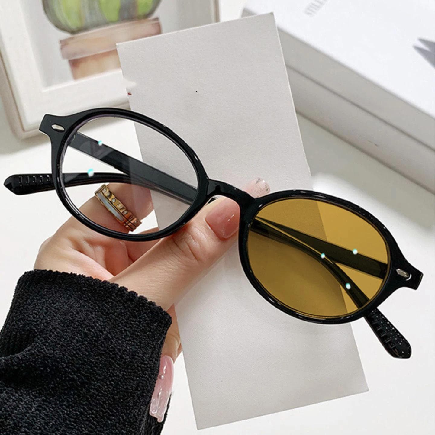 Vintage Photochromic Myopia Glasses Women Oval Small Frame Minus Diopter Eyeglasses Color Changing Sunglasses -4.0