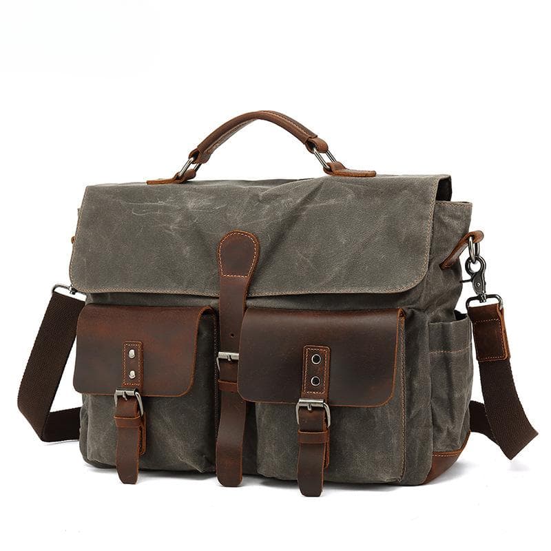 Carrying A Briefcase Men's Business One Shoulder Oblique Straddle Outside The Package Travel Oblique Back Electric Head He is a size 14.