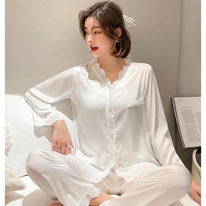 2-piece Set of Women's Ice Silk Pajamas, Sweet and Cute Thin Spring and Summer V-neck Home Clothes, Korean Style Simple Solid Color Home Clothes L white