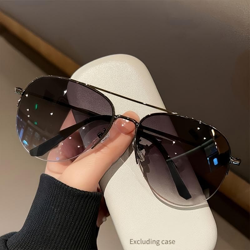Fashion Glasses for Women Men Classic Metal Frame Eyewear Trendy Stylish Accessories