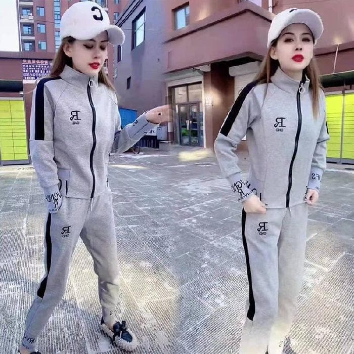 Women's Hip-Hop Casual Two-Piece Suit: 2025 Spring/Autumn Letter Sweater Jacket & Trousers Set 3XL light gray