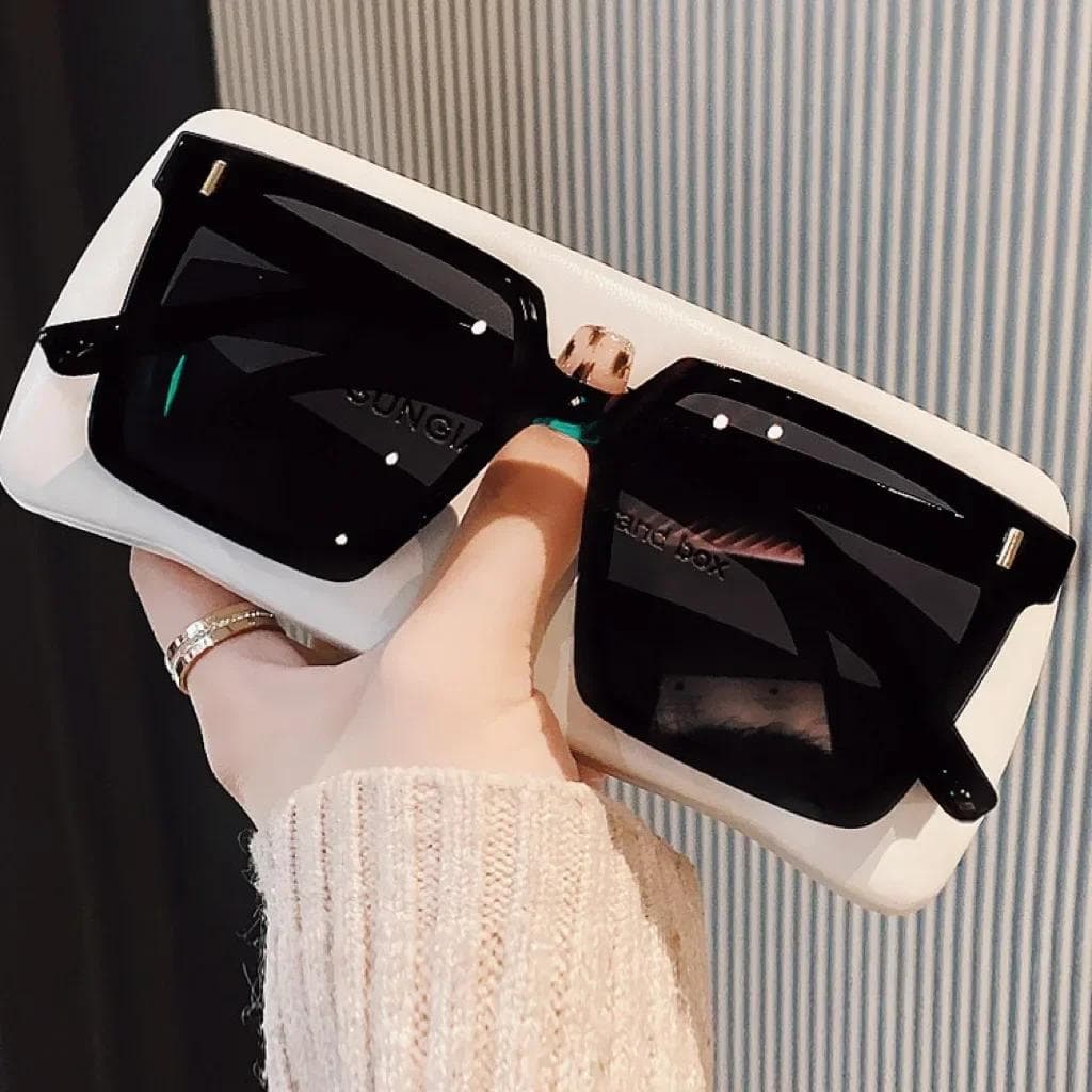 New Women Small Frame Sunglasses Fashion Square Sun Glasses UV400 Protection Trendy Eyewear for Outdoor Travel 1PC